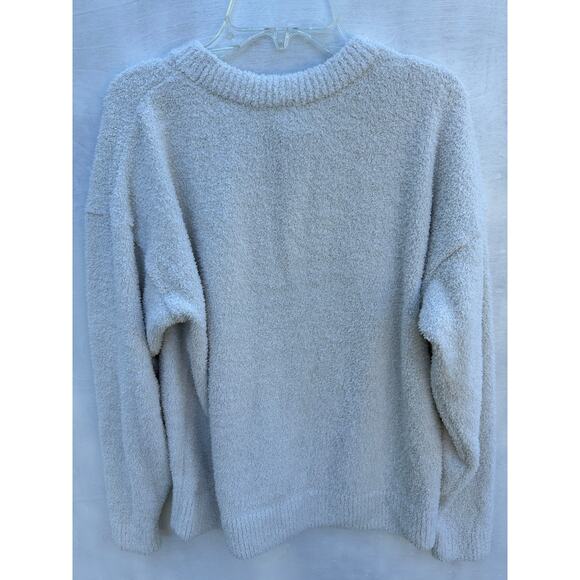 Uniqlo sweater - Picture 7 of 7